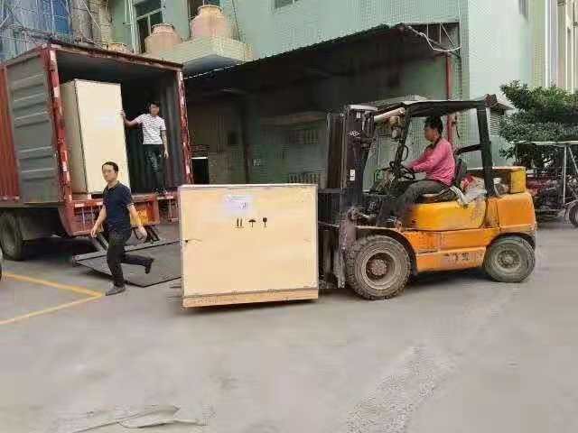 CCD visuel machine de distribution de colle &agrave; une pi&egrave;ce capacit&eacute; de r&eacute;servoir 60L 17